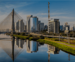 ônibus saindo da Rodoviária de Sorocaba para São Paulo